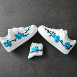 flower embroidered shoes